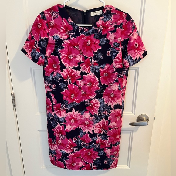 Aritzia Dresses & Skirts - Dress Babaton Aritzia size 4